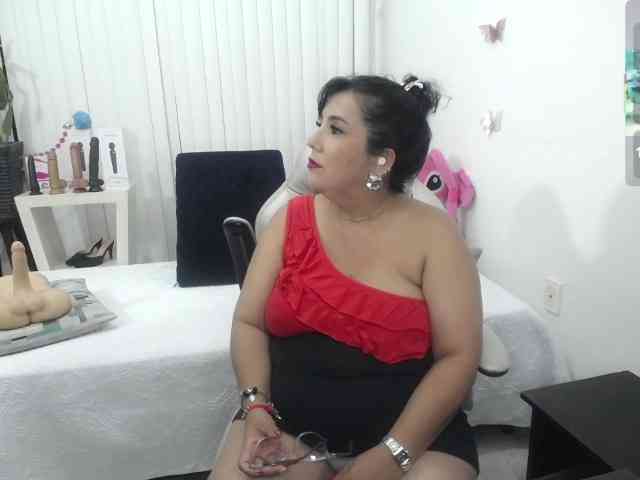 milf-hot29 webcam