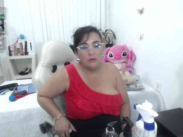 milf-hot29 webcam