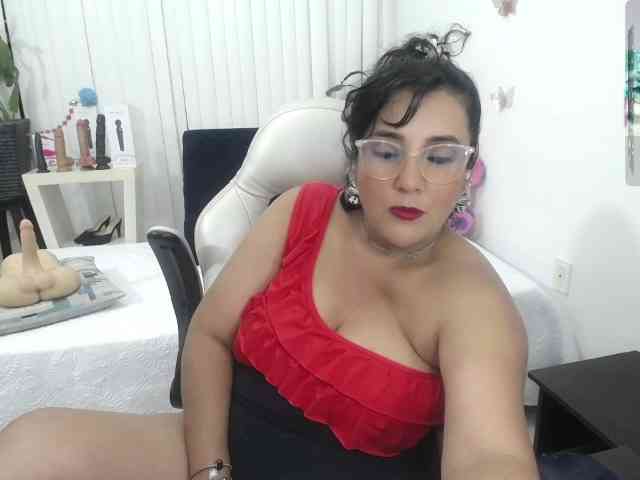 milf-hot29 webcam