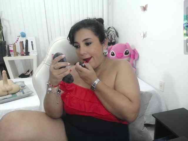 milf-hot29 webcam