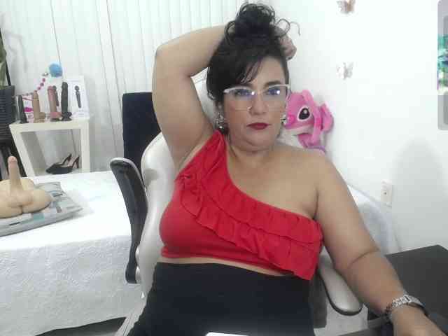 milf-hot29 webcam