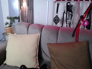 Naty-slavedoll Porn Show
