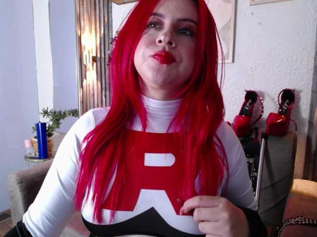 Naty-slavedoll live cam on BongaCams