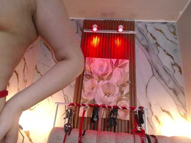 Naty-slavedoll live cam on BongaCams