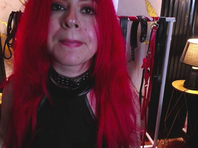 Naty-slavedoll live cam on BongaCams