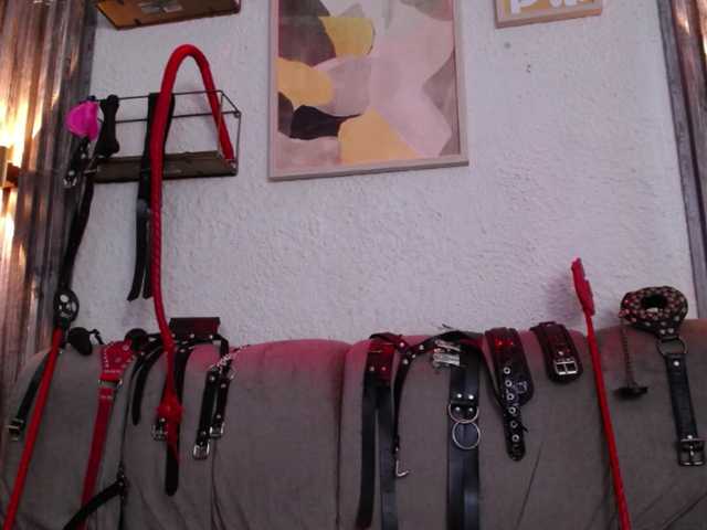 Naty-slavedoll live cam on BongaCams