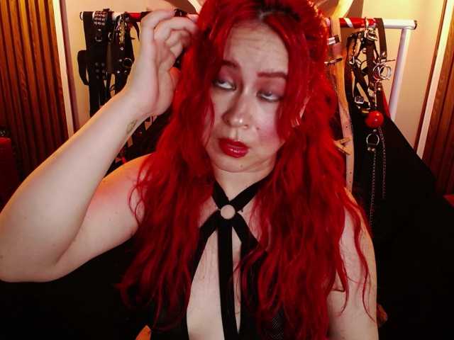 Naty-slavedoll live cam on BongaCams