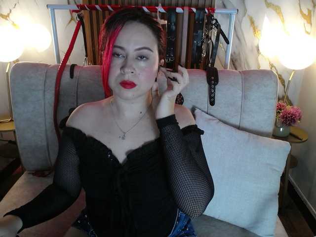 Naty-slavedoll live cam preview