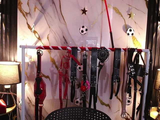 Naty-slavedoll live cam on BongaCams