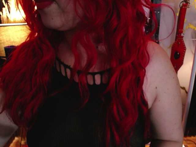 Naty-slavedoll live cam on BongaCams