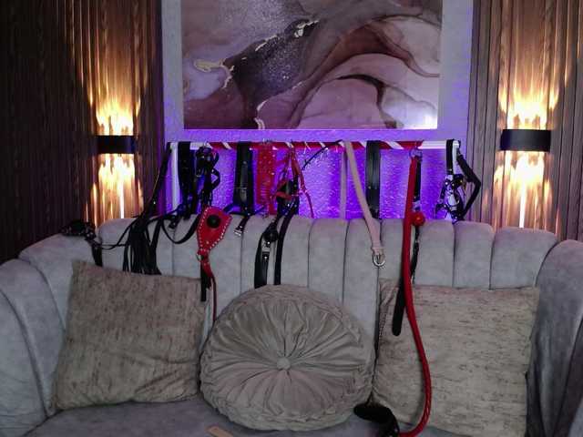 Naty-slavedoll live cam on BongaCams