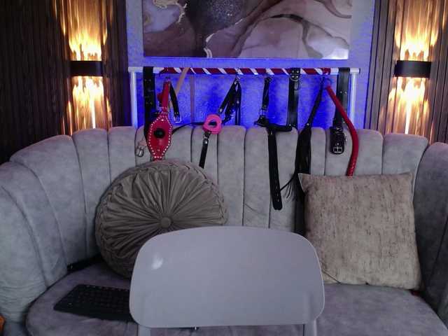 Naty-slavedoll live cam on BongaCams