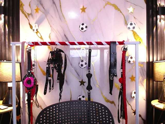 Naty-slavedoll live cam on BongaCams
