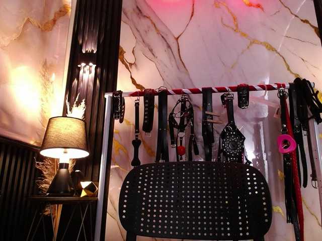 Naty-slavedoll live cam on BongaCams
