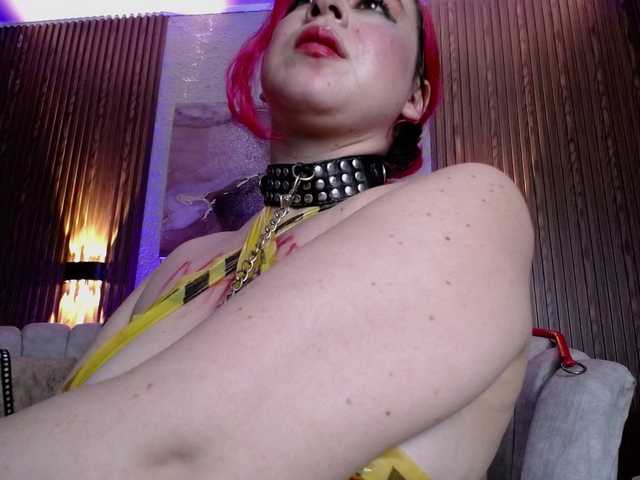 Naty-slavedoll — live female cam