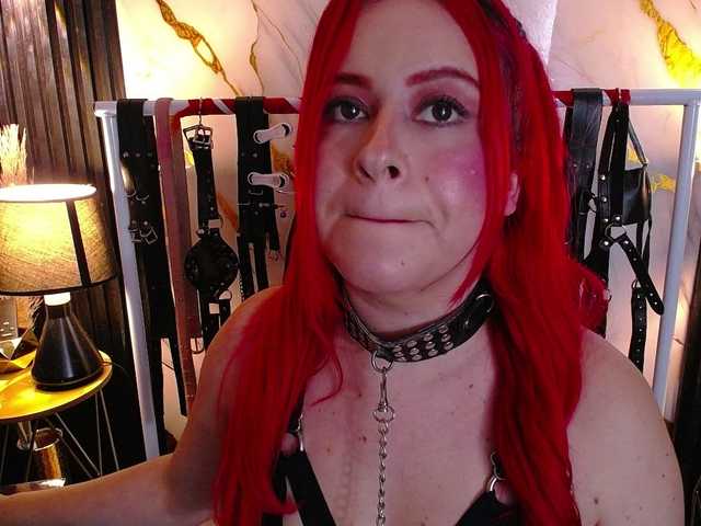 Naty-slavedoll live cam on BongaCams