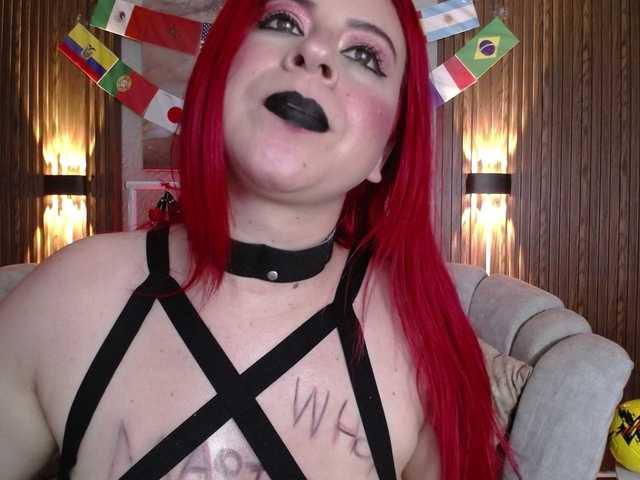Naty-slavedoll live cam on BongaCams