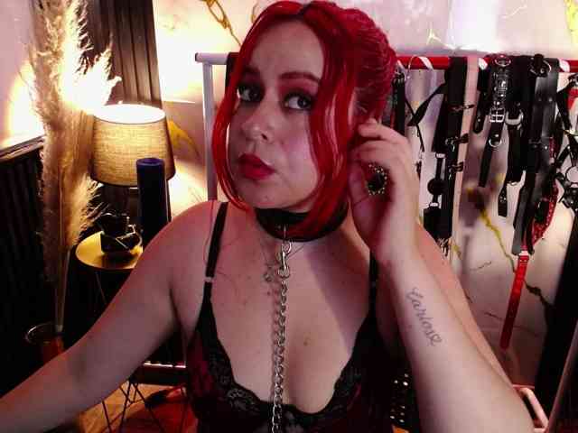 Model: Naty-slavedoll