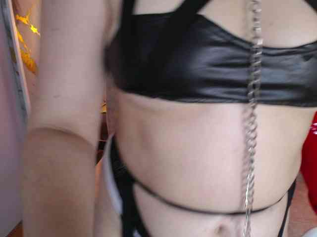 Naty-slavedoll webcam