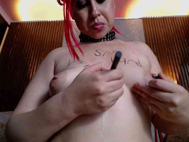 Naty-slavedoll webcam