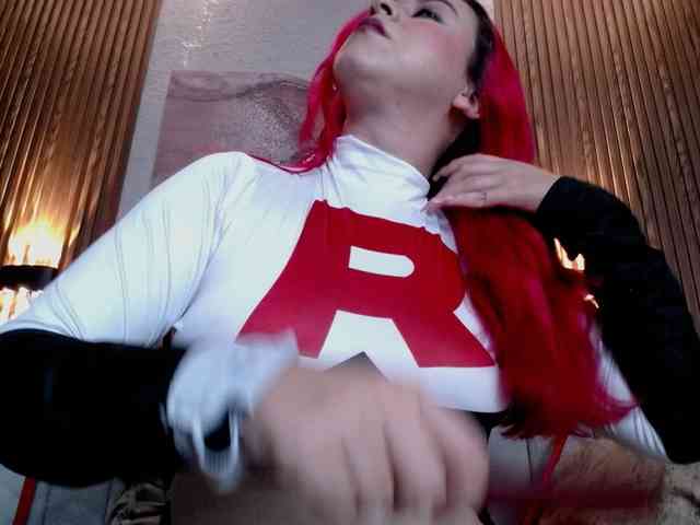 Naty-slavedoll webcam