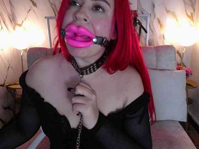 naty-slavedoll's live room