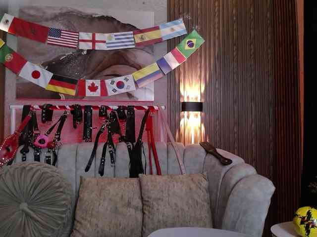 Naty-slavedoll webcam