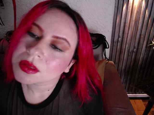 free adult cam chat Naty-slavedoll