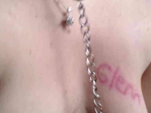Naty-slavedoll webcam