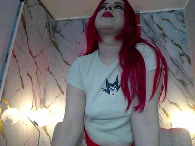 Naty-slavedoll webcam