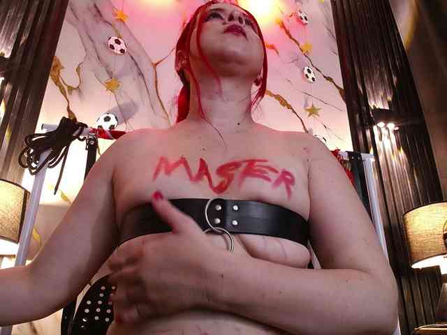 Naty-slavedoll webcam