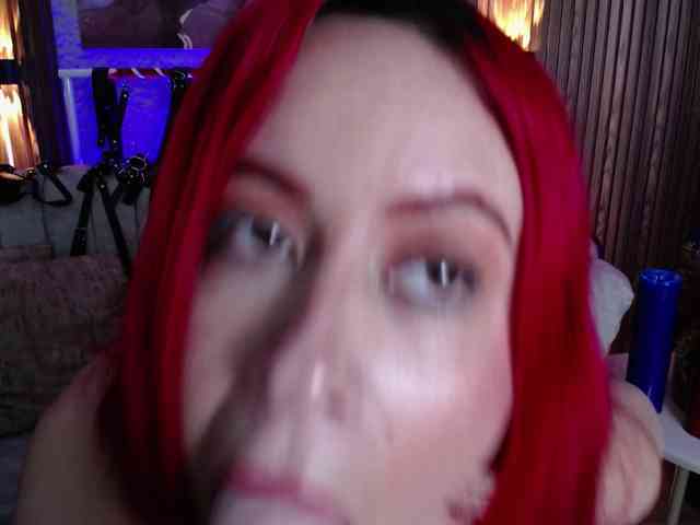 Naty-slavedoll webcam