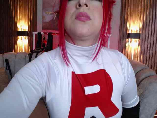 Naty-slavedoll webcam