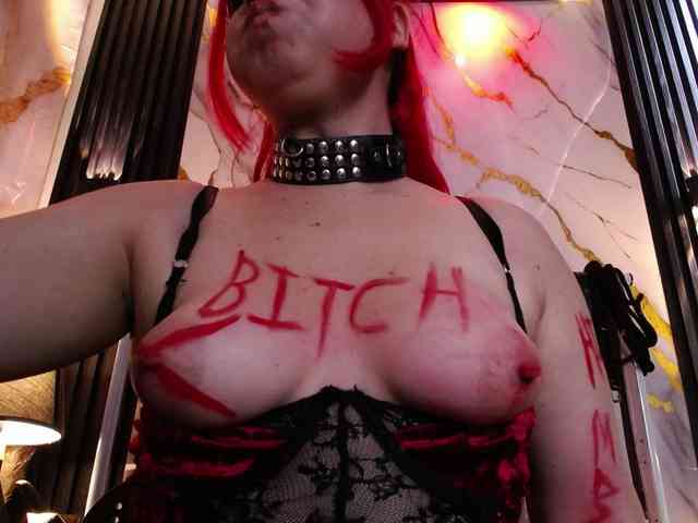 Naty-slavedoll webcam