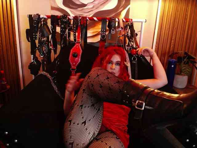 Naty-slavedoll