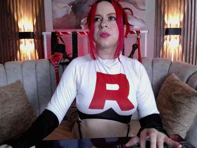 Naty-slavedoll webcam