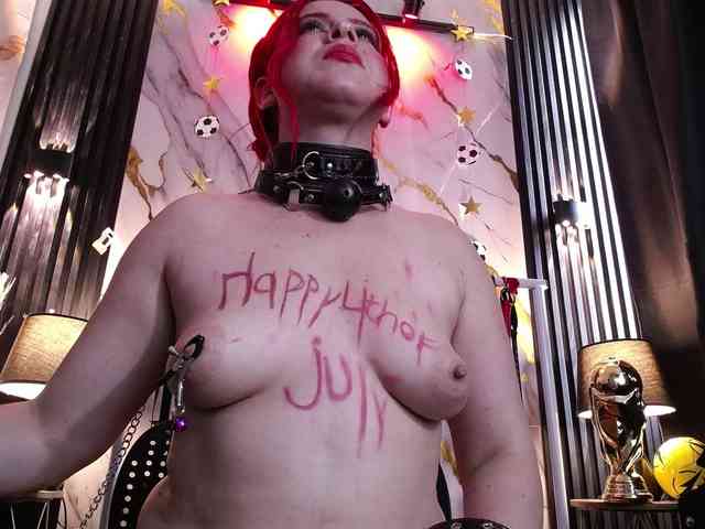 Naty-slavedoll webcam