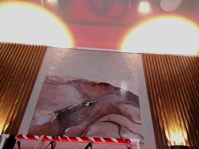 Naty-slavedoll webcam