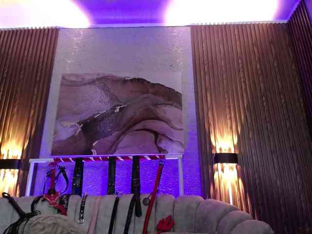 Naty-slavedoll webcam