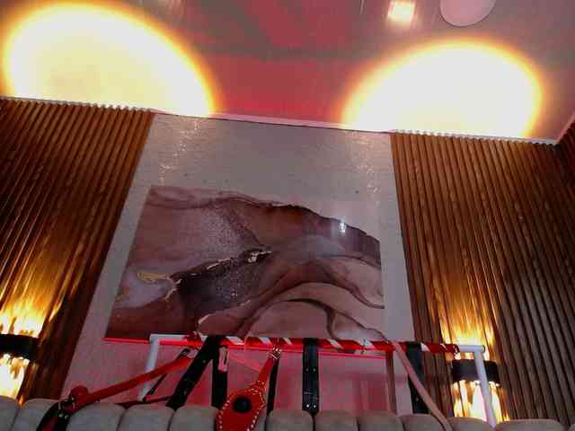 Naty-slavedoll webcam