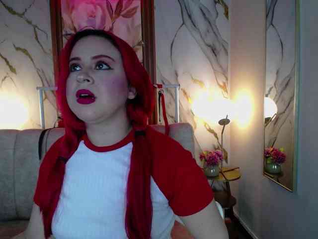 Naty-slavedoll webcam