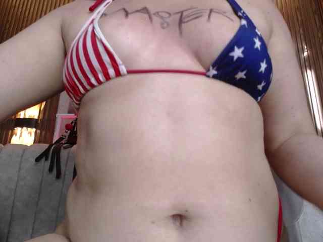Naty-slavedoll webcam