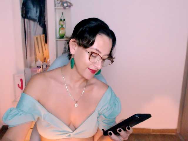 maryline-w live webcam show