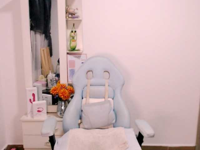 maryline-w live cam on BongaCams