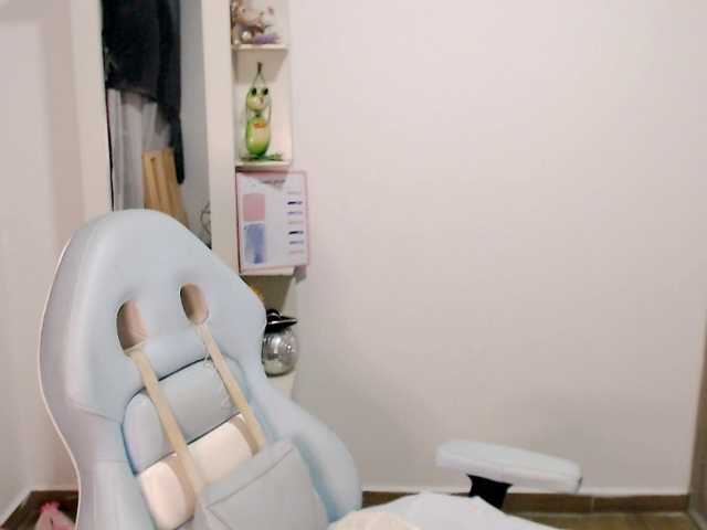maryline-w live cam on BongaCams