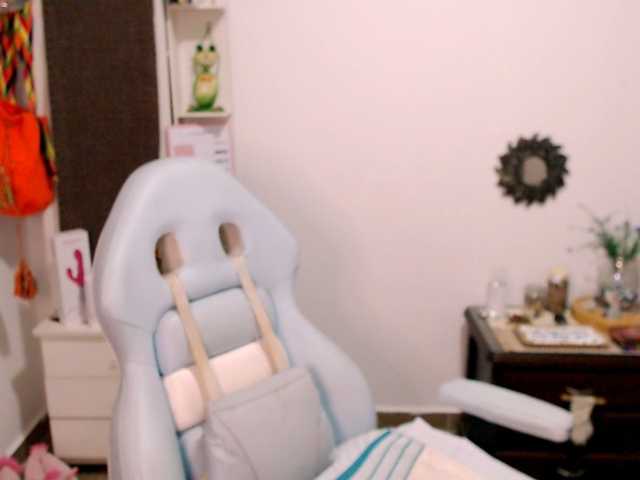 maryline-w live cam preview