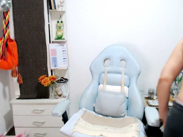 maryline-w live cam on BongaCams