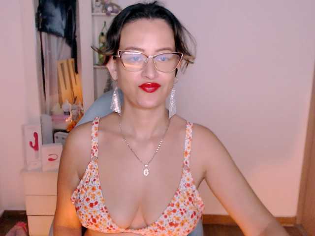 maryline-w live webcam show