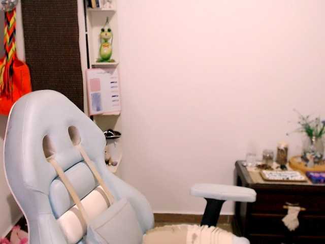 maryline-w live cam preview