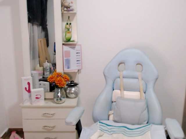 maryline-w live cam on BongaCams
